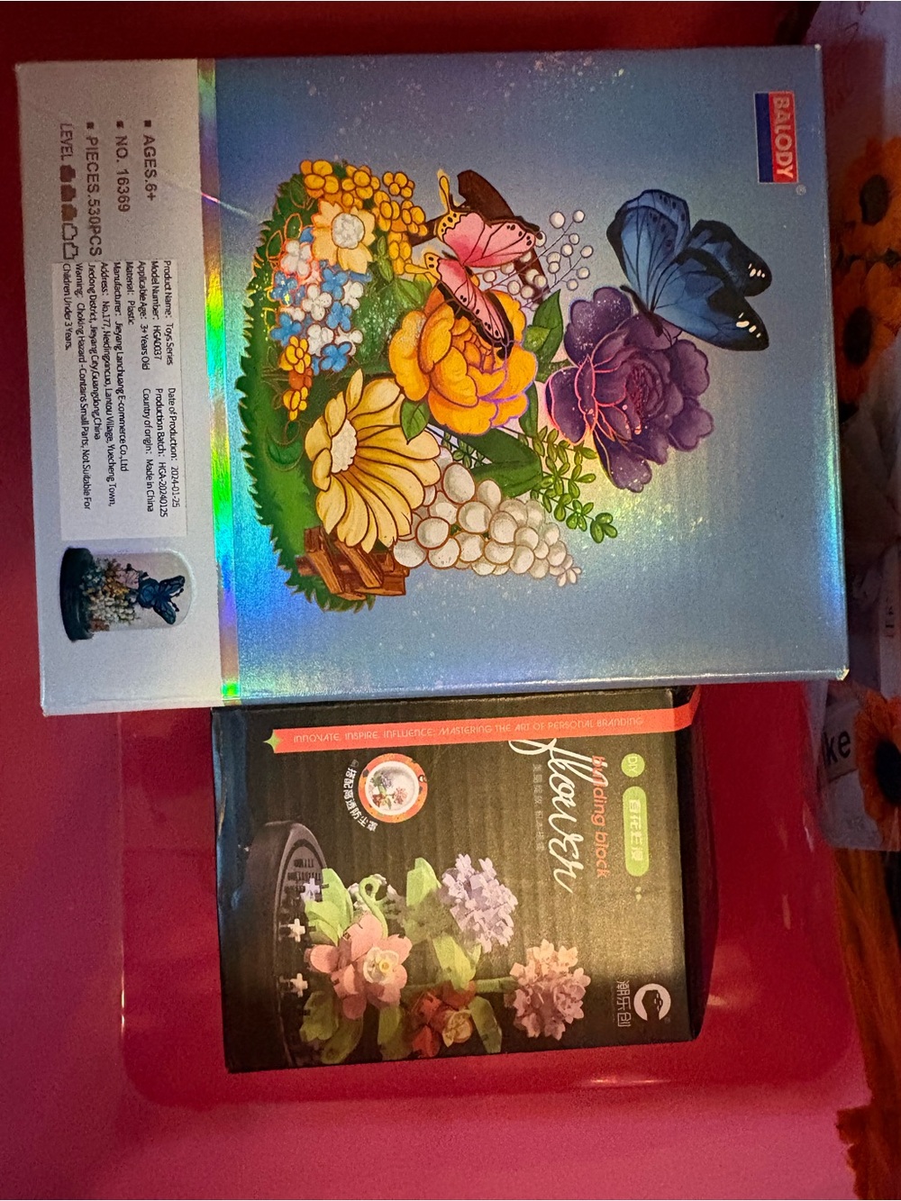 Two floral building block sets